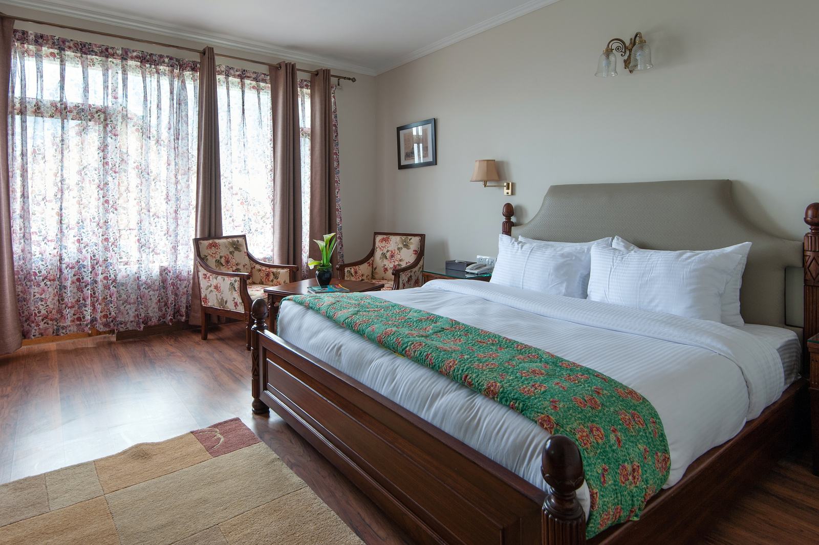 Villa Room with carved king bed