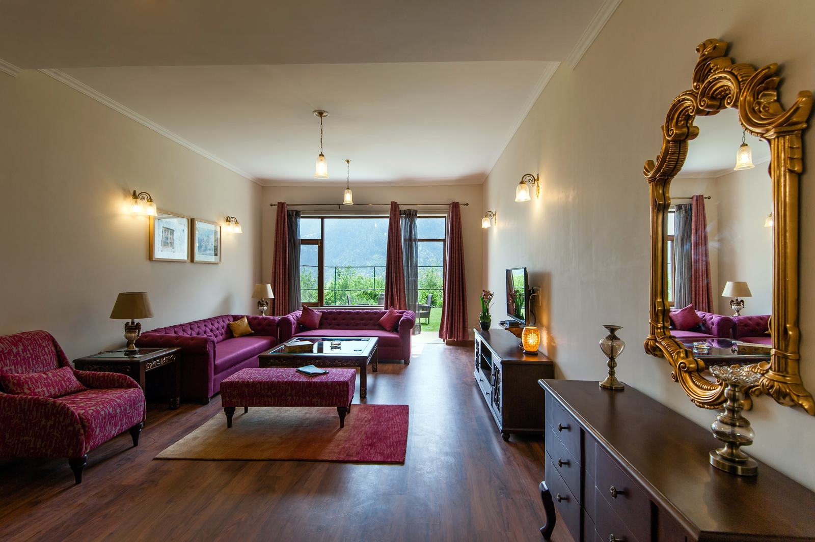 Villa wing living room
